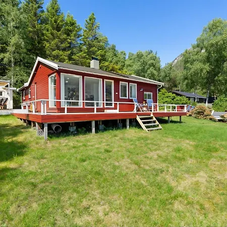 Cozy By The Waterfront, Tranquility, Nature, And Fjords *