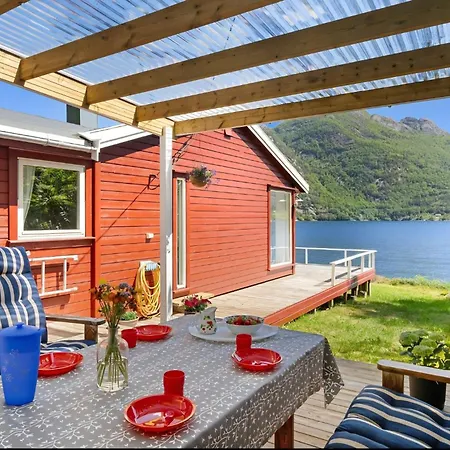 Cozy By The Waterfront, Tranquility, Nature, And Fjords