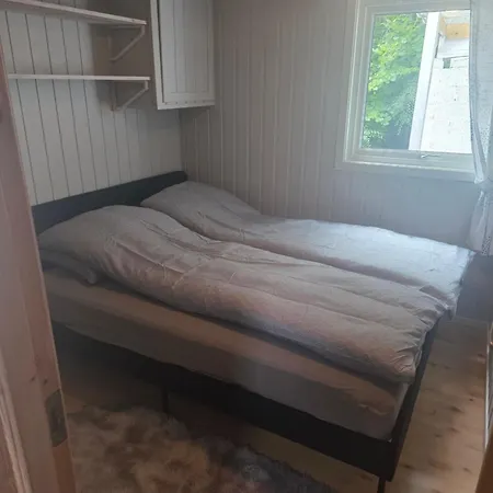 Cozy By The Waterfront, Tranquility, Nature, And Fjords Holiday home Jorpeland